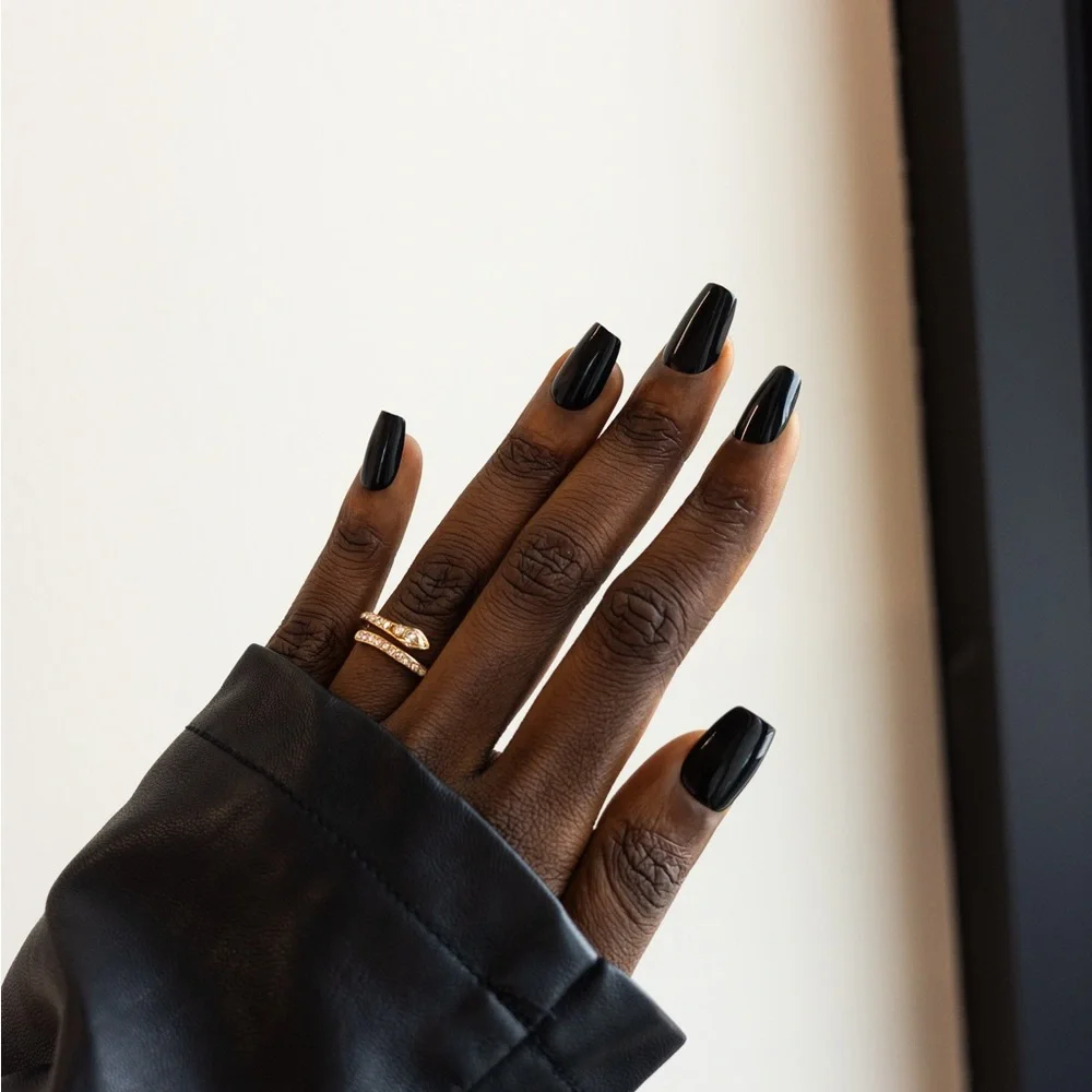 Red Aspen Nail Dashes - Black and Red - Picture 3 of 3